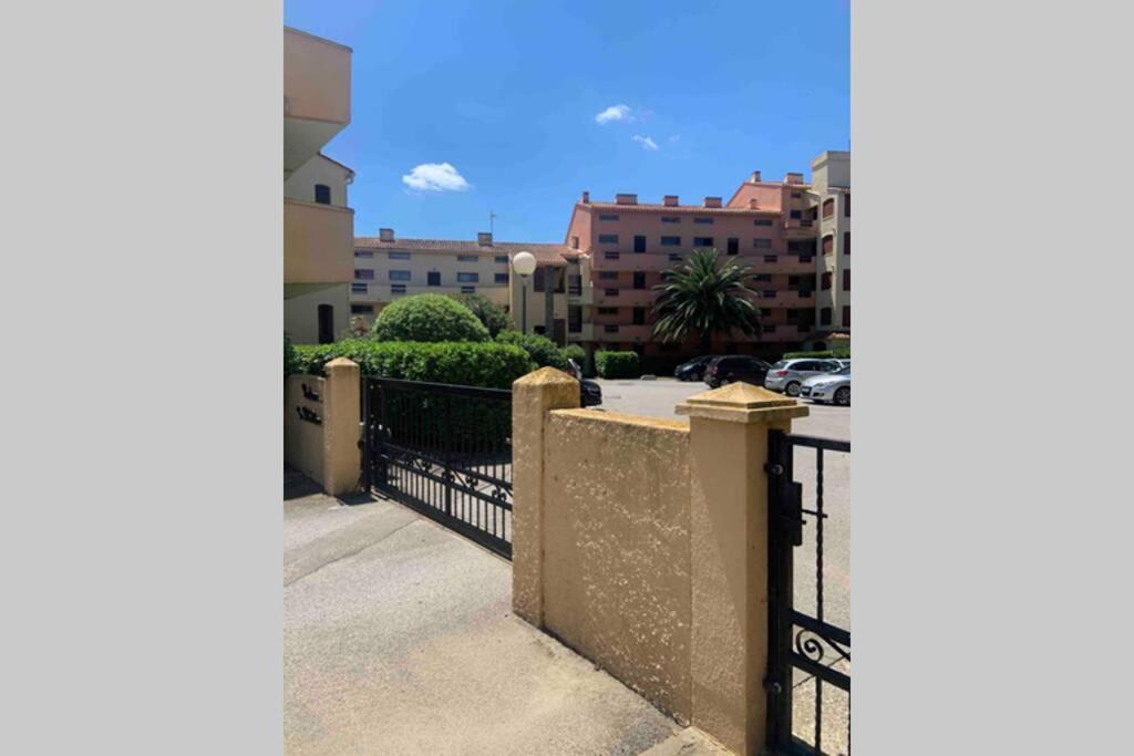 Appartement Argeles-Sur-Mer Avec Piscine A 500M De La Mer Luaran gambar
